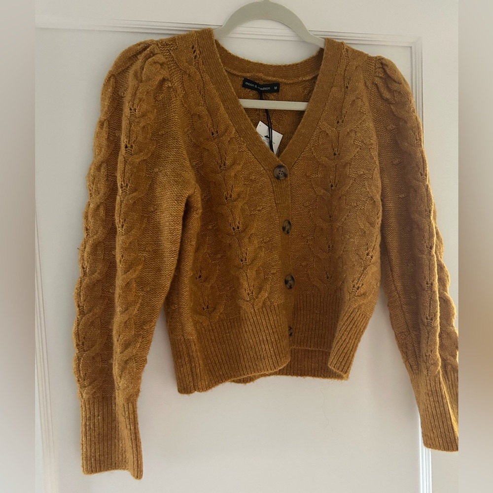 moon & madison Brown Cable Knit Cropped Cardigan